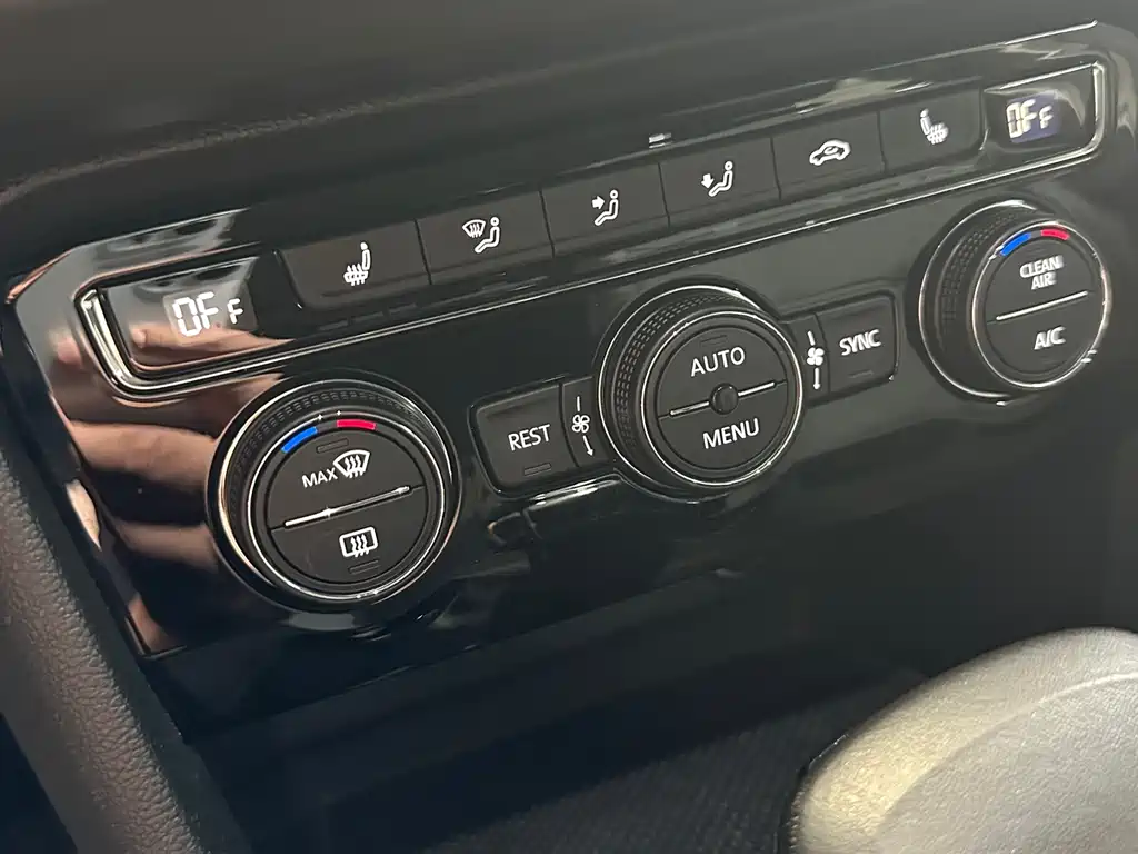 Tiguan L 2021 330TSI automatic two-wheel drive R-Line version купить на сайте DeffCars