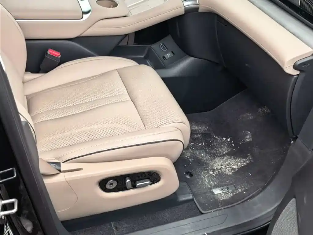 Xpeng X9 2025 pure electric 740 long battery life Max купить на сайте DeffCars