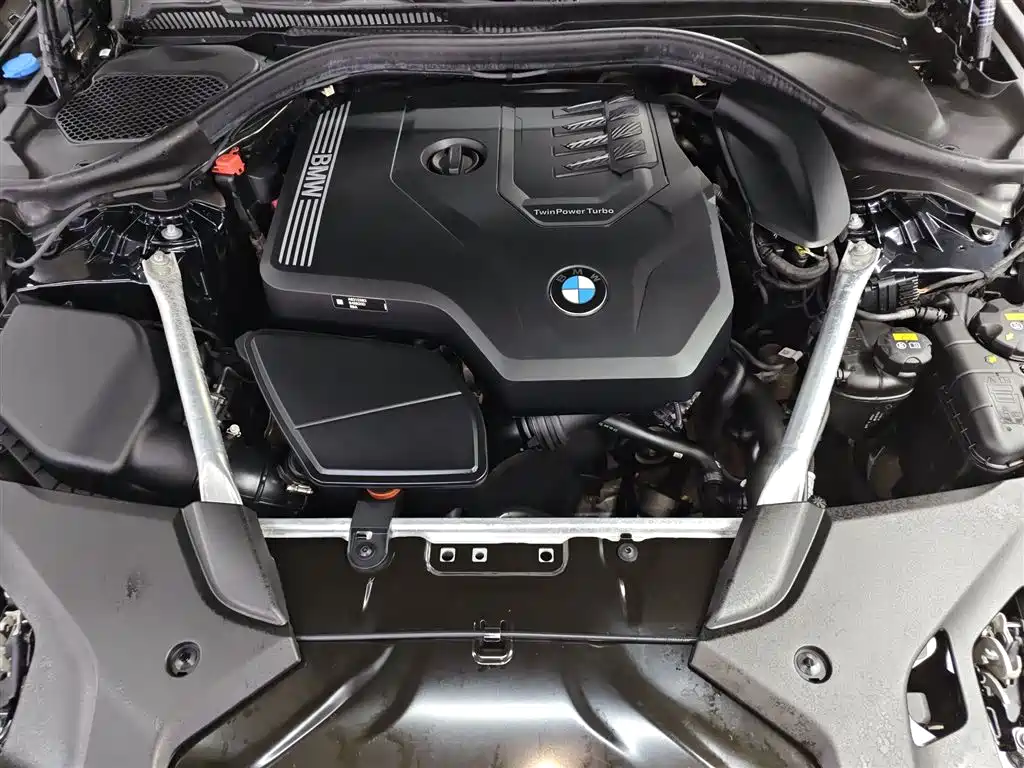 BMW 5 Series 2022 facelift 530Li leading M sports package купить на сайте DeffCars
