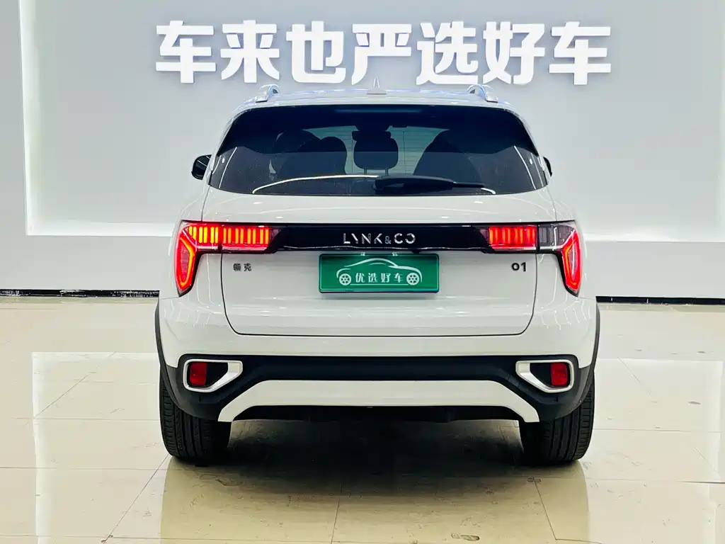 Lynk & Co 01 2017 2.0T two-wheel drive Pro version купить на сайте DeffCars