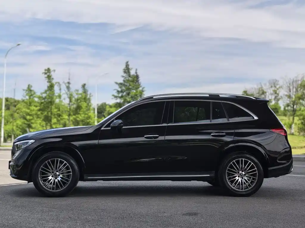 Mercedes-Benz GLC 2023 facelift GLC 300 L 4MATIC dynamic 7-seater купить на сайте DeffCars