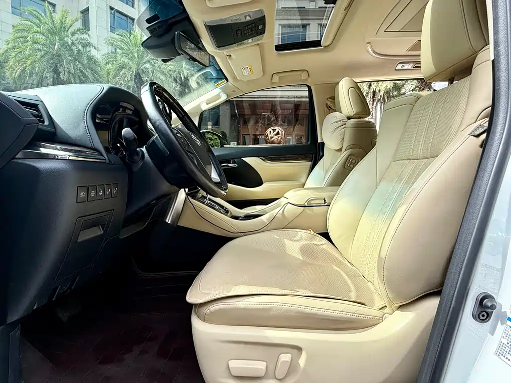 Wilfa 2021 Crown Dual Engine 2.5L HV Premium Edition купить на сайте DeffCars
