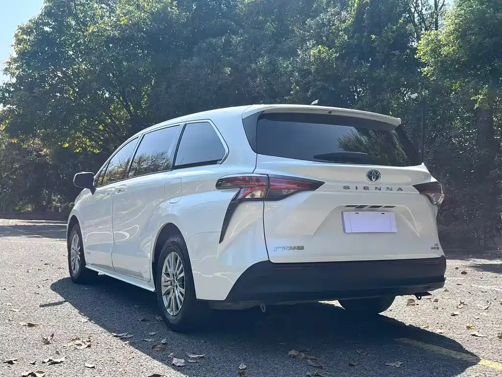 SIENNA 2024 2.5L Hybrid Comfort Edition купить на сайте DeffCars