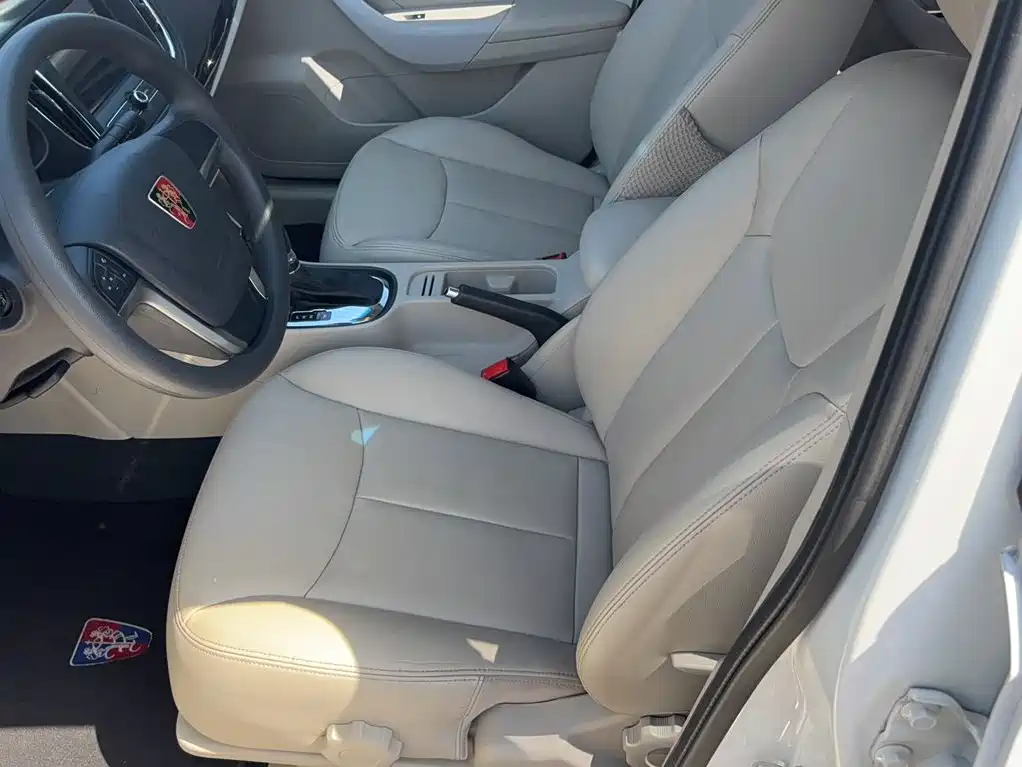 Roewe 360 ​​2015 20T TST Exclusive Edition купить на сайте DeffCars