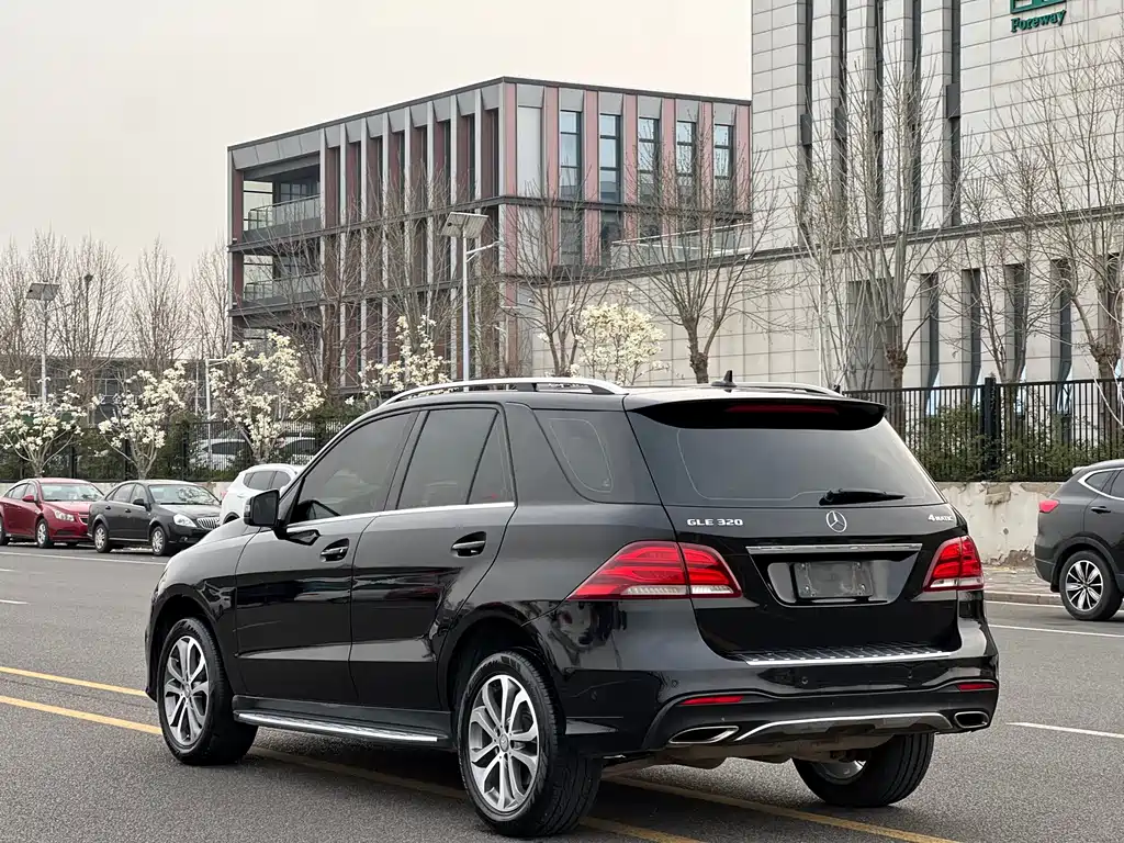 Mercedes-Benz GLE 2016 GLE 320 4MATIC luxury model купить на сайте DeffCars