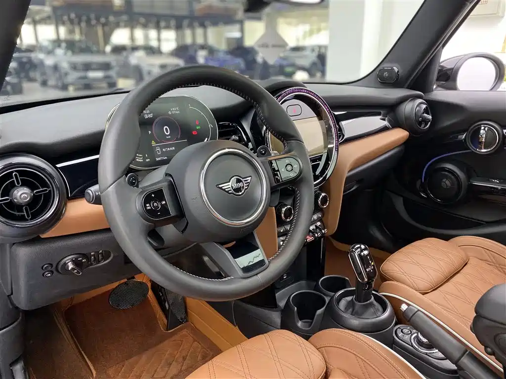 MINI 2023 2.0T COOPER S Artist Five-Door Edition купить на сайте DeffCars
