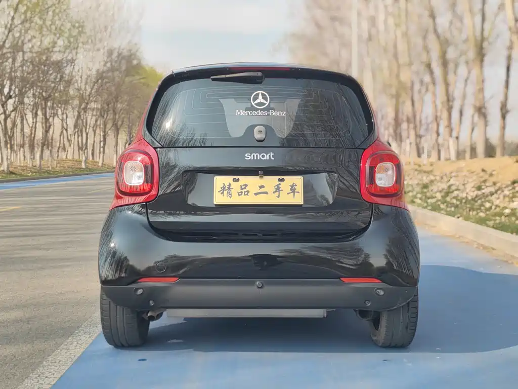 smart fortwo 2019 0.9T 66kW hard top engine version National VI купить на сайте DeffCars
