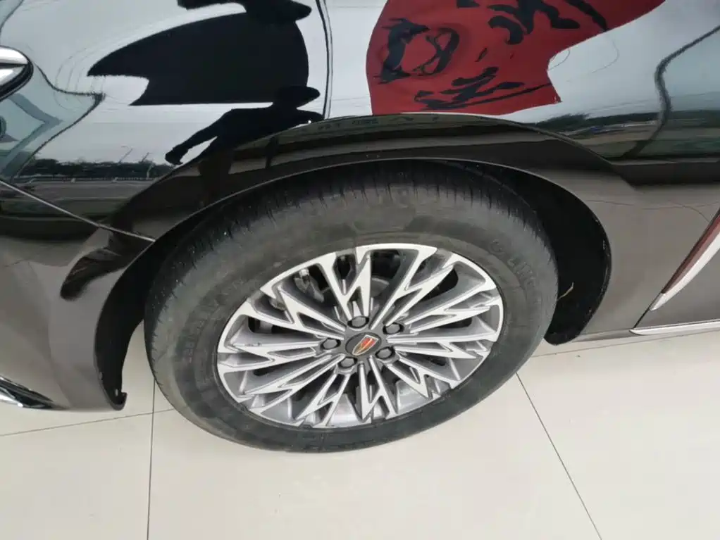 Hongqi H5 2024 2.0T Automatic Intelligent Connected Flag Edition купить на сайте DeffCars