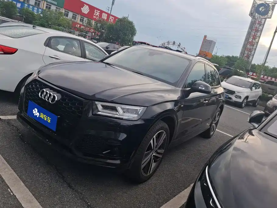 Audi Q5L 2018 45 TFSI luxury sports model National V купить на сайте DeffCars