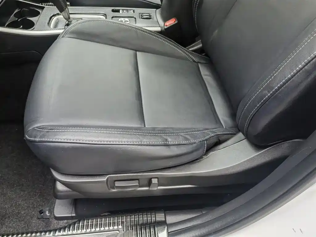 Outlander 2019 2.4L four-wheel drive exclusive version, 5 seats, National VI купить на сайте DeffCars
