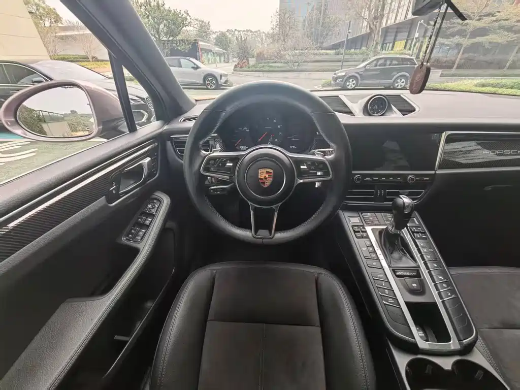 Macan 2018 Macan 2.0T купить на сайте DeffCars