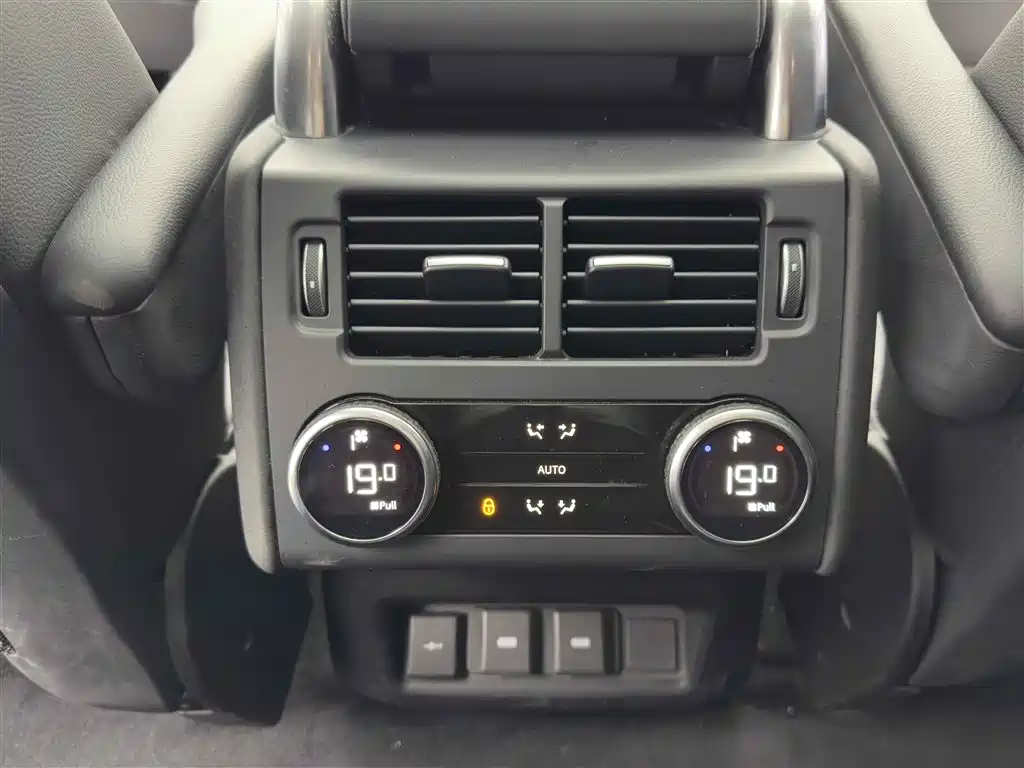 Discover the 2023 facelift 360PS R-Dynamic S купить на сайте DeffCars