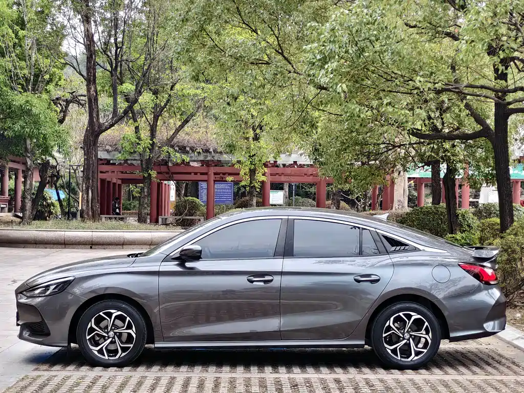 MG5 2021 180DVVT Manual Youth Deluxe Edition купить на сайте DeffCars