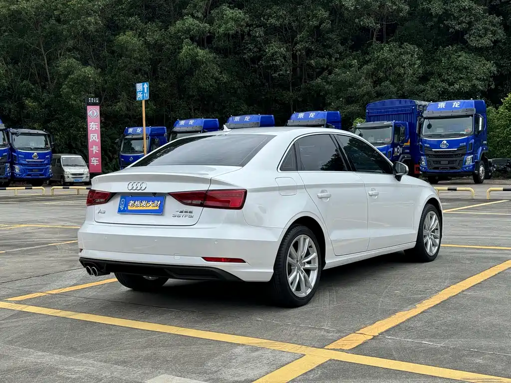Audi A3 2018 30th Anniversary Limousine 35 TFSI Enterprising купить на сайте DeffCars