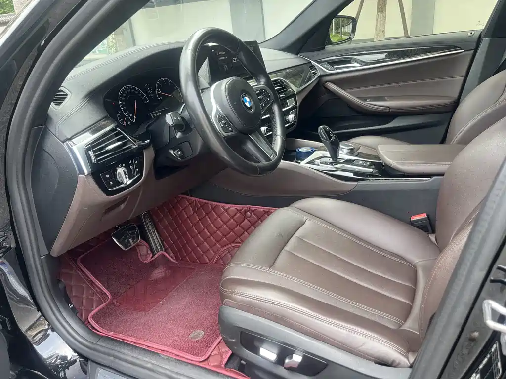 BMW 5 Series 2019 525Li M Sports Package купить на сайте DeffCars