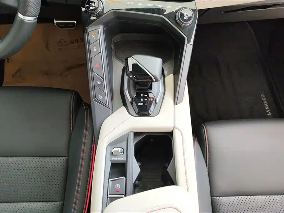 Lynk & Co 06 2020 1.5T Yao Halo купить на сайте DeffCars