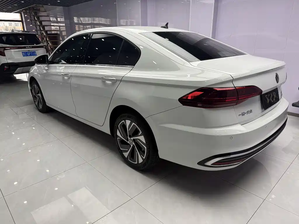 Bora 2023 model 200TSI DSG Yuexing PRO version купить на сайте DeffCars
