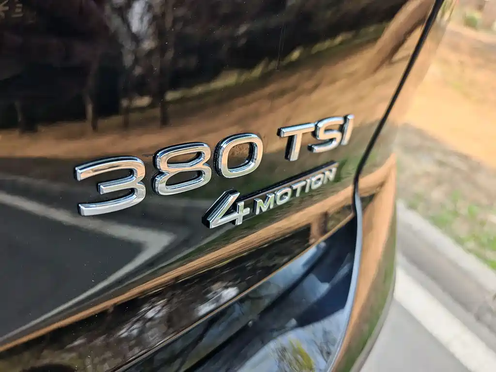 Touron 2022 380TSI four-wheel drive luxury version купить на сайте DeffCars