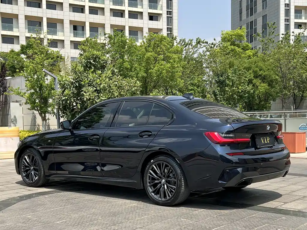 BMW 3 Series 2021 325i M Sports Night Package купить на сайте DeffCars