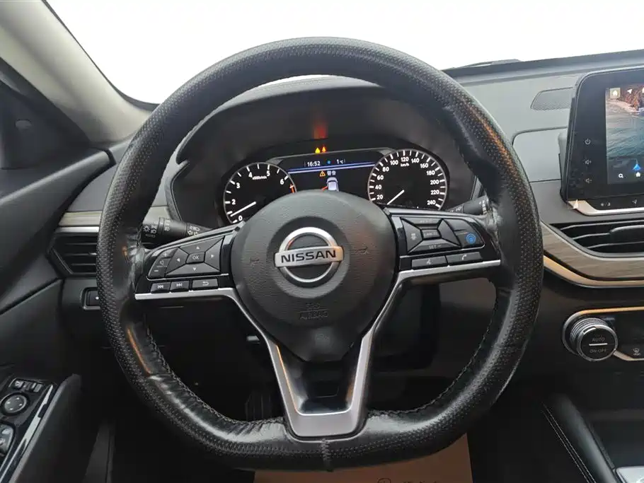 Teana 2021 2.0L XL Upper AD1 Smart Travel Pilot Edition купить на сайте DeffCars