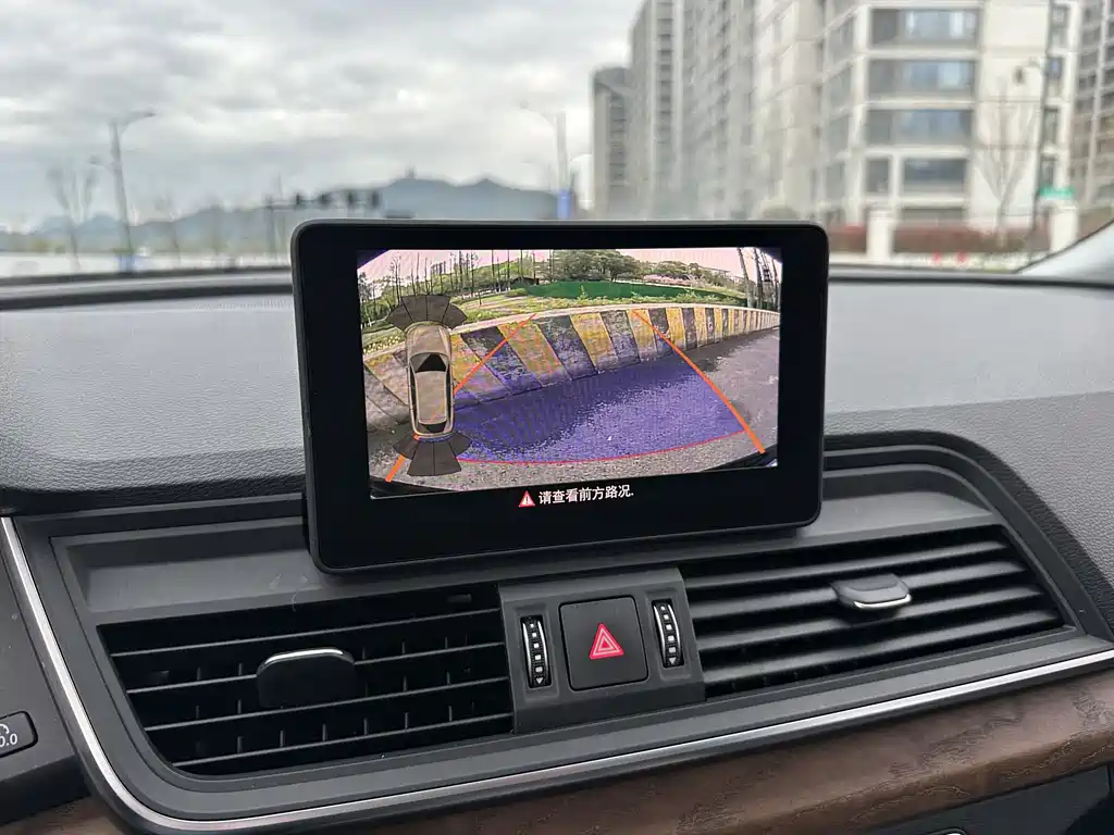 Audi Q5L 2020 facelift 40 TFSI Honorable and enterprising model купить на сайте DeffCars