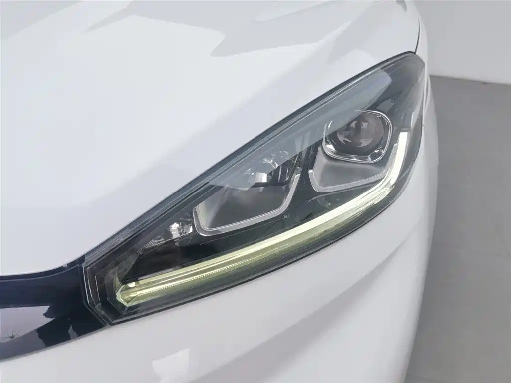 WM EX5 2022 EX5 400 Instant Version купить на сайте DeffCars