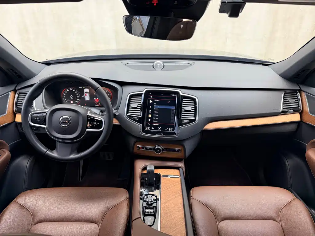 Volvo XC90 2021 B6 Zhiyi Luxury Edition 7 seats купить на сайте DeffCars