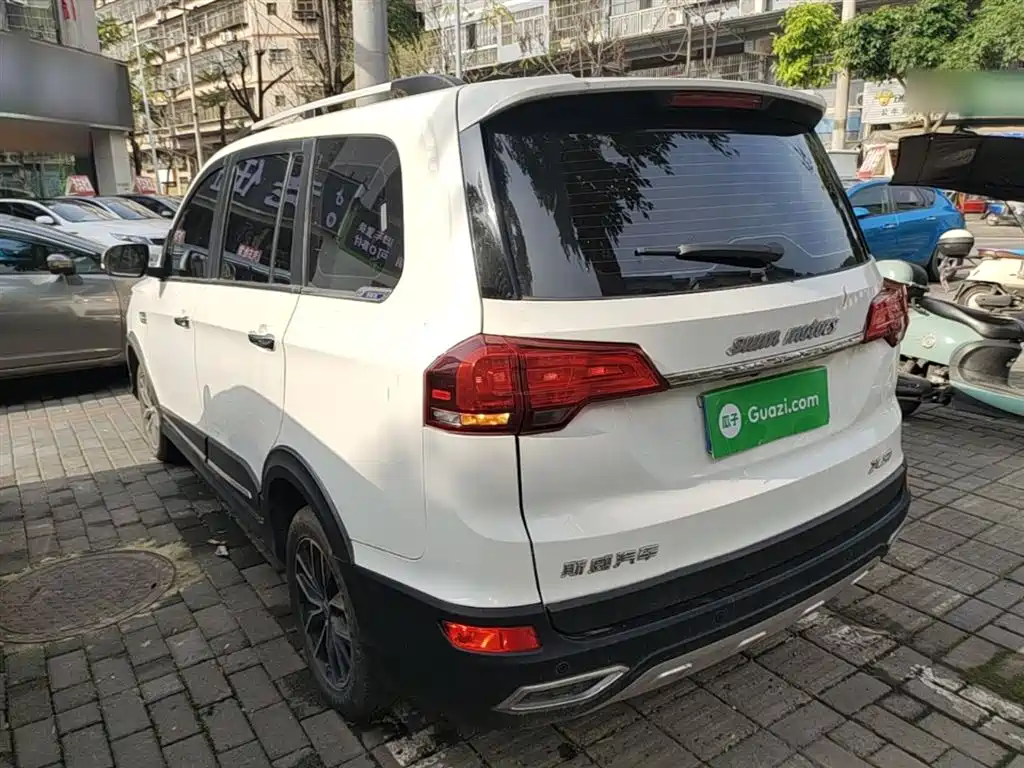 SWM X3 2020 1.5L manual super model 7 seats купить на сайте DeffCars