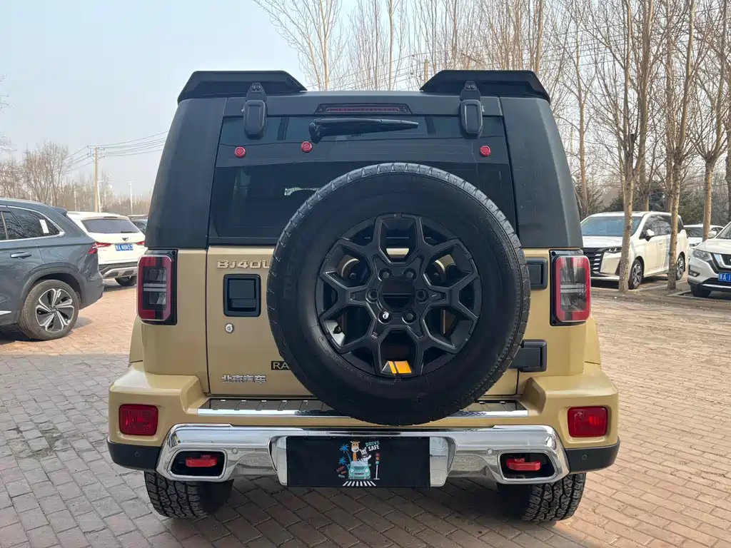 Beijing off-road BJ40 2019 2.3T automatic four-wheel drive ring tower championship version National VI купить на сайте DeffCars