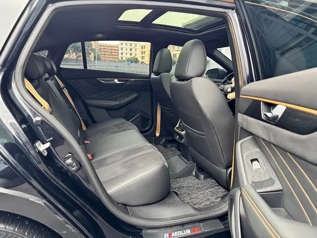 Yixuan MAX 2021 1.5T Dark Night Holy Light Edition (Hybrid) купить на сайте DeffCars