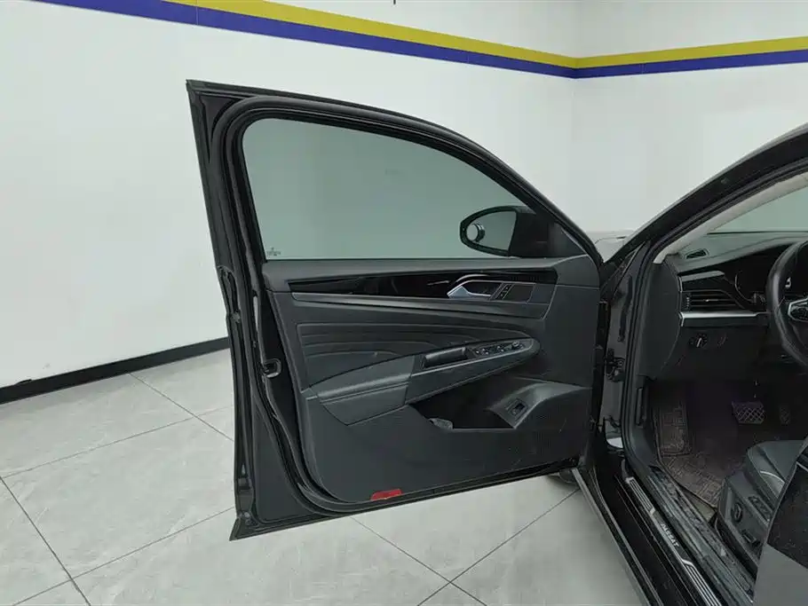 Passat 2024 380TSI Starry Sky Dragon Edition купить на сайте DeffCars