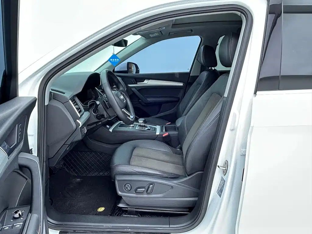 Audi Q5L 2018 40 TFSI enjoys fashionable style, National VI купить на сайте DeffCars