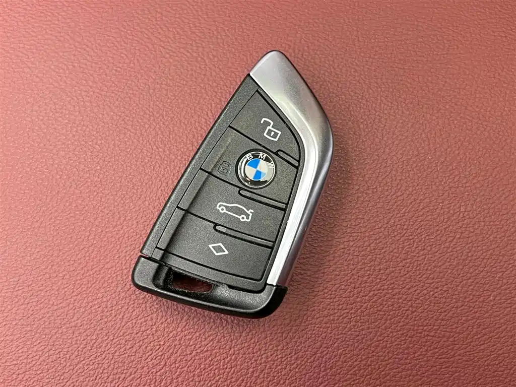 BMW 3 Series 2023 325i M Sports Package купить на сайте DeffCars