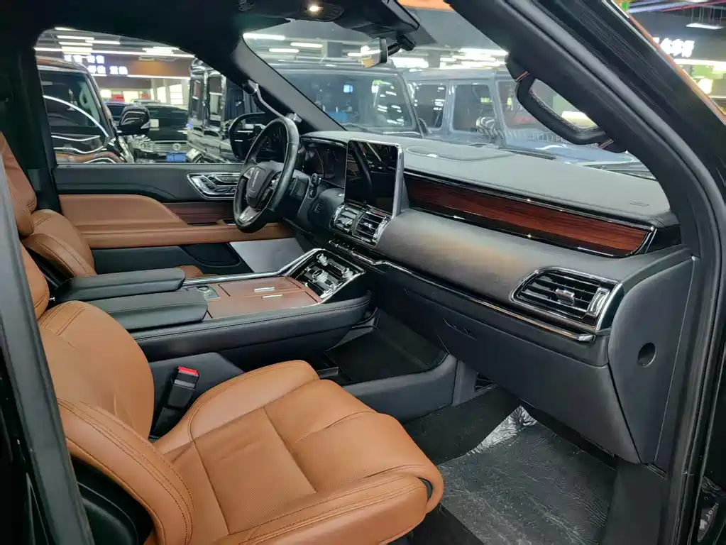 Navigator 2020 3.5T Honor Edition купить на сайте DeffCars