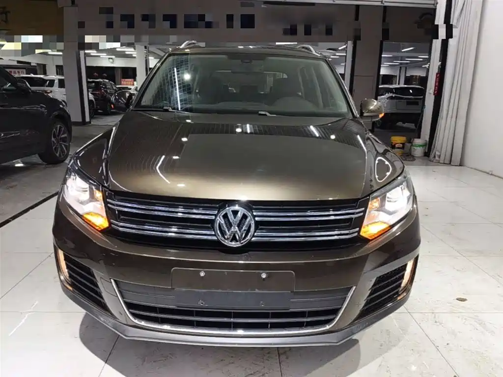 Tiguan 2015 1.8TSI automatic two-wheel drive luxury model купить на сайте DeffCars