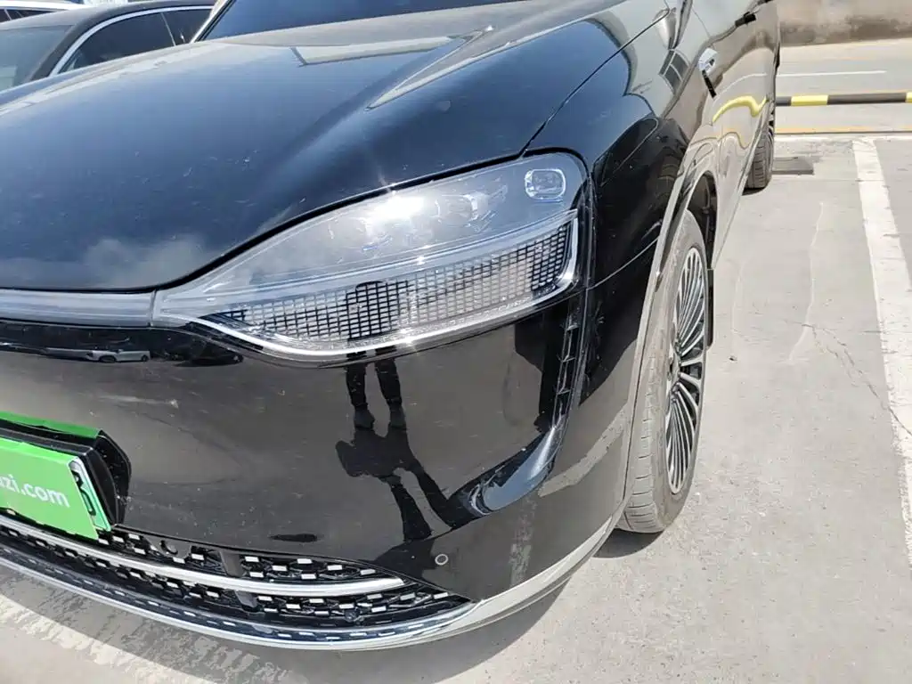 Wenjie M9 2025 extended range Ultra version 52kWh 6-seater version 192-line lidar) купить на сайте DeffCars