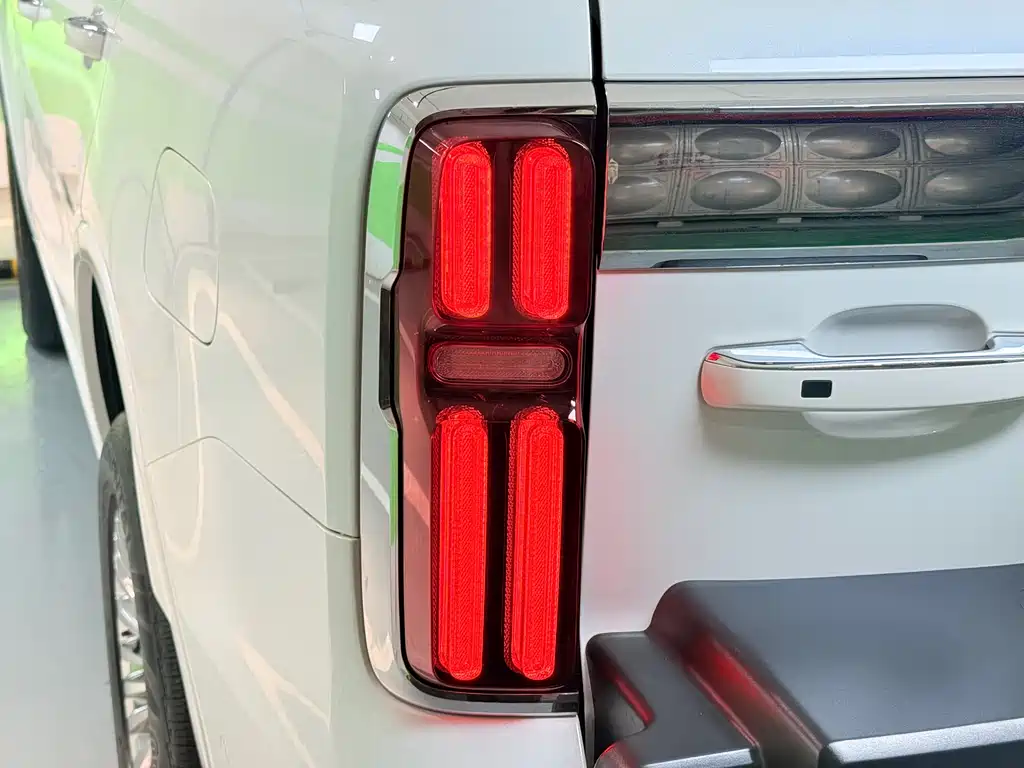 Tank 500 New Energy 2024 Hi4-T купить на сайте DeffCars