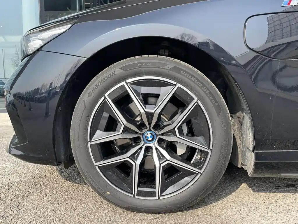 BMW i5 2024 eDrive 35L Exclusive M Sports Package купить на сайте DeffCars
