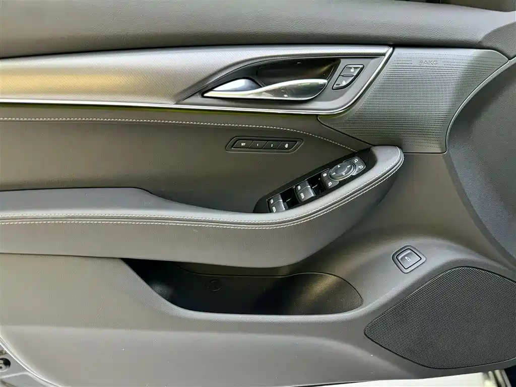 Cadillac CT5 2024 28T Premium Model купить на сайте DeffCars