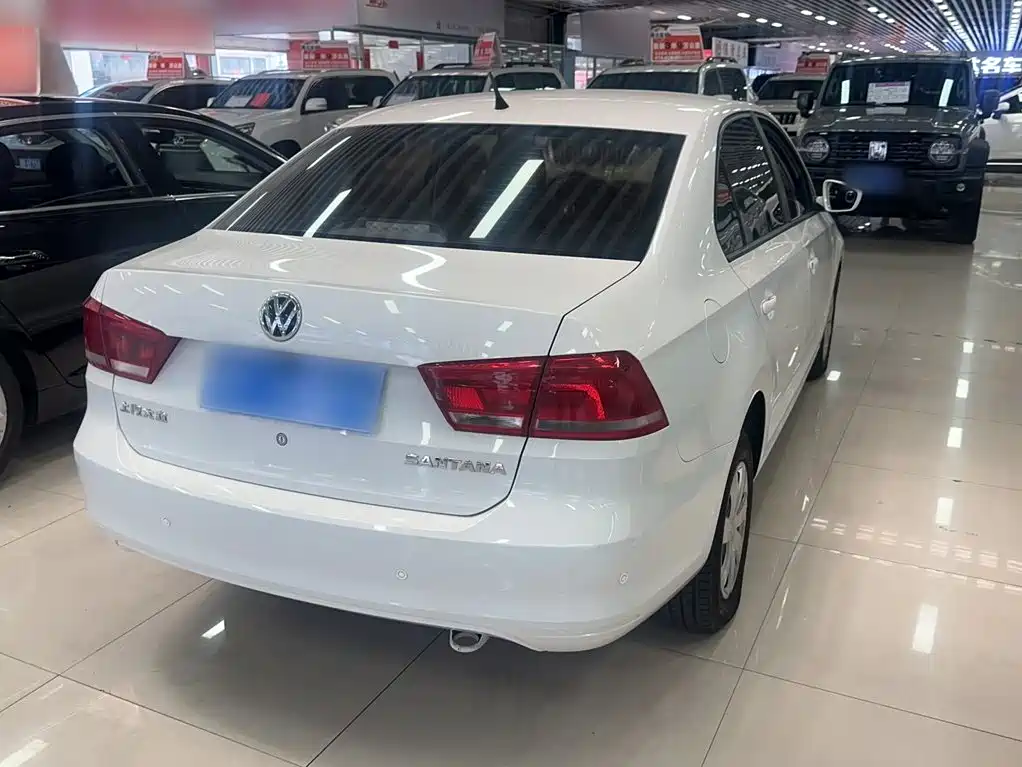 Santana 2015 1.4L Manual Fashion Edition купить на сайте DeffCars