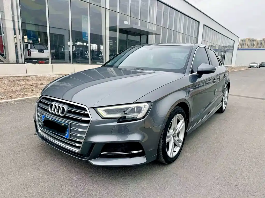 Audi A3 2020 Limousine 35 TFSI Sports National V купить на сайте DeffCars