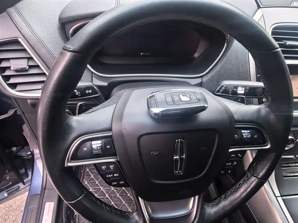 Voyager imported 2019 2.0T two-wheel drive Zunyue Edition, National VI купить на сайте DeffCars