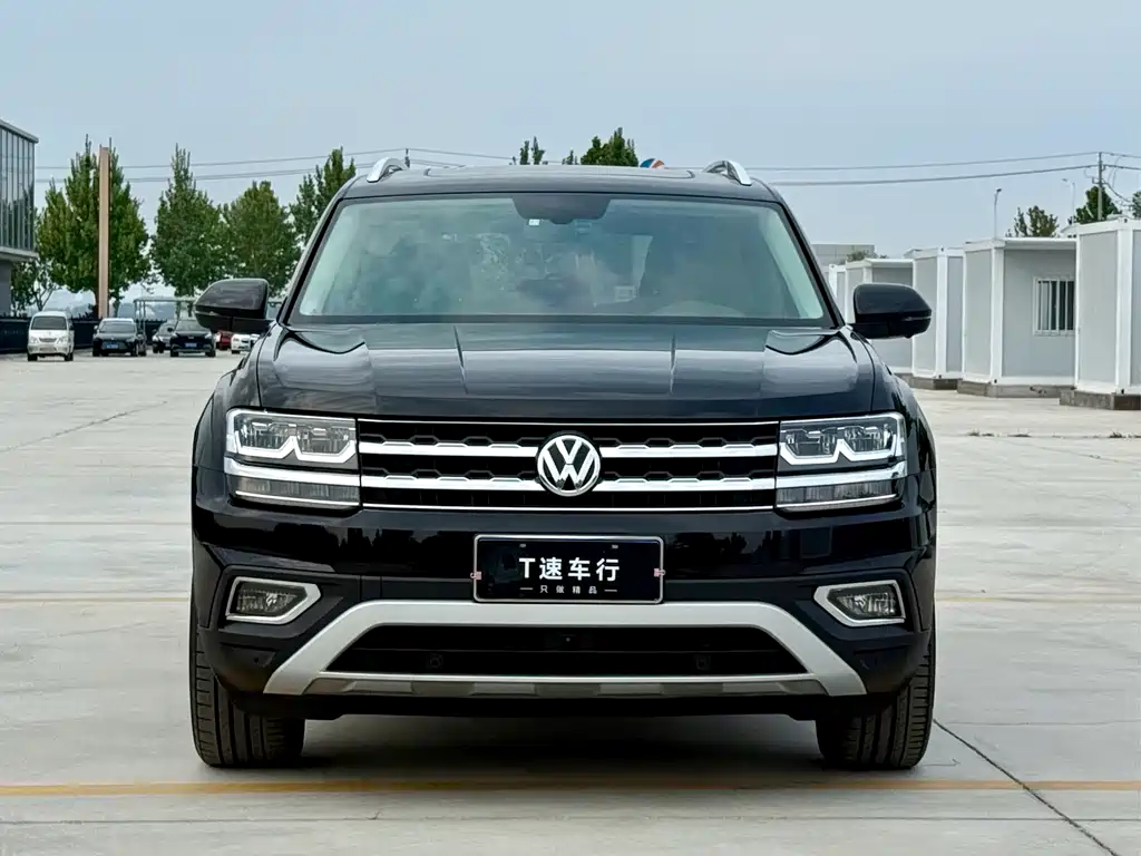 Touron 2017 380TSI four-wheel drive luxury version купить на сайте DeffCars