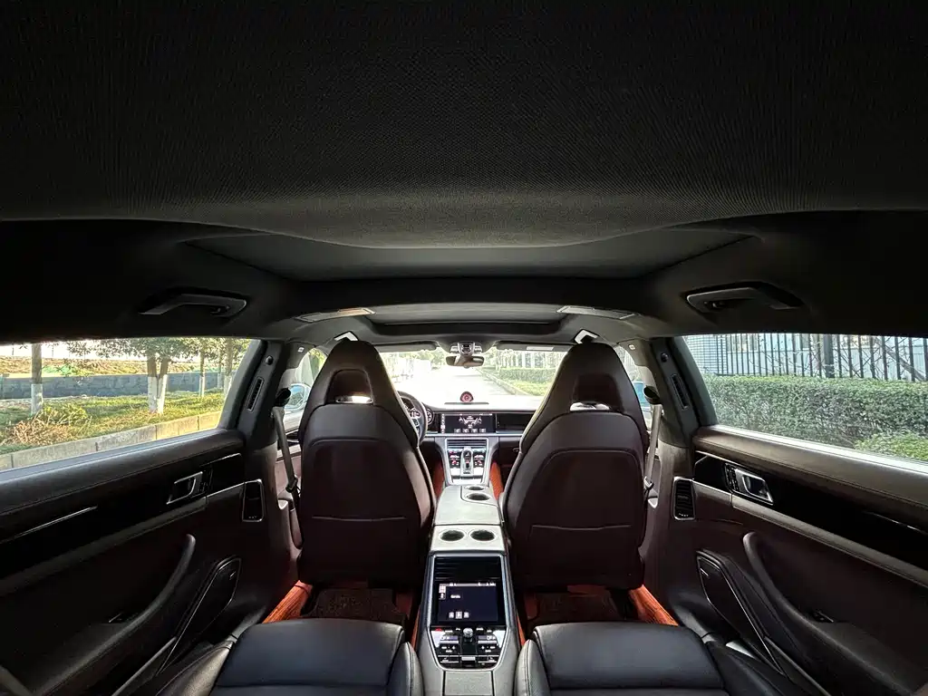 Panamera 2017 Panamera Executive Extended Edition 3.0T купить на сайте DeffCars
