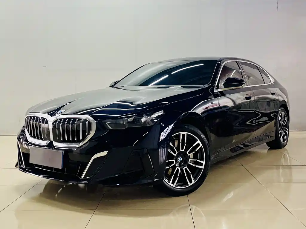 BMW 5 Series 2024 530Li xDrive M Sports Package купить на сайте DeffCars