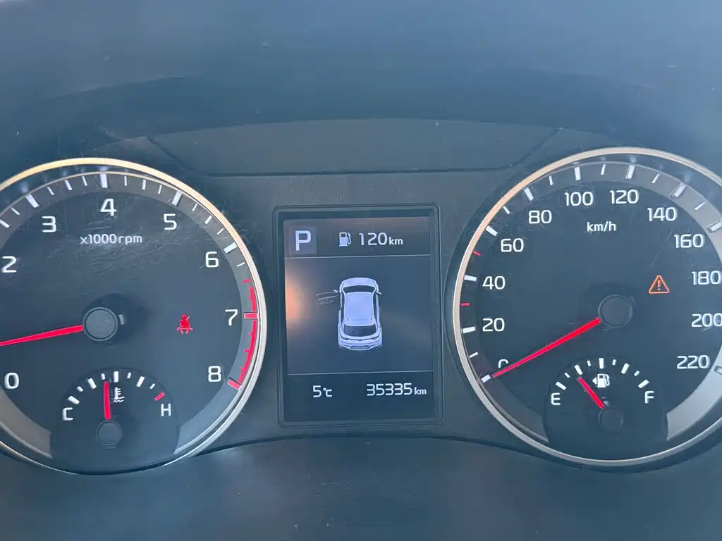 Yipao 2021 1.4L CVT fun sunroof model купить на сайте DeffCars