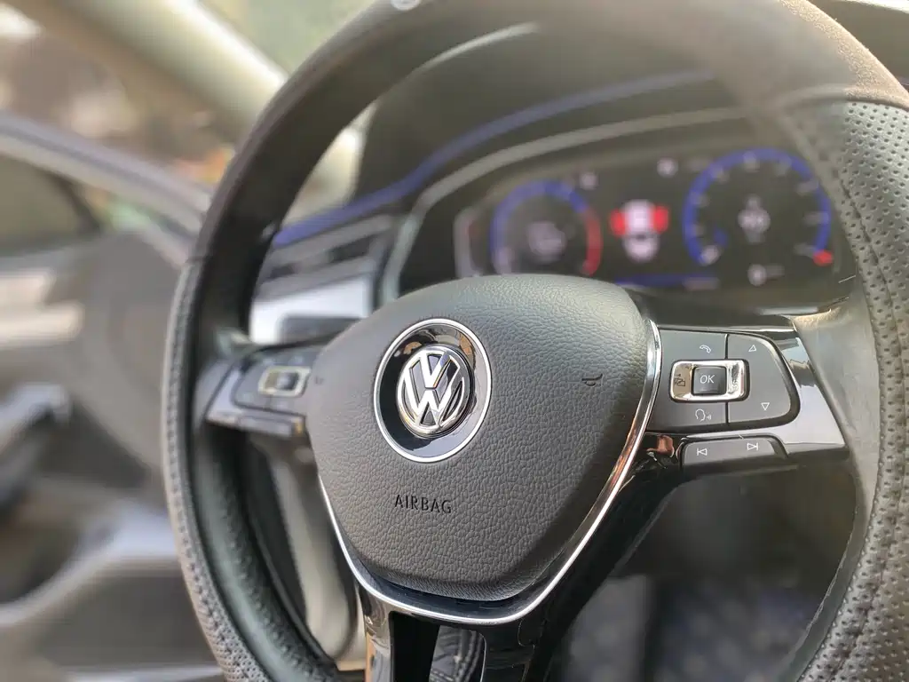 Magotan 2018 280TSI DSG leading model купить на сайте DeffCars
