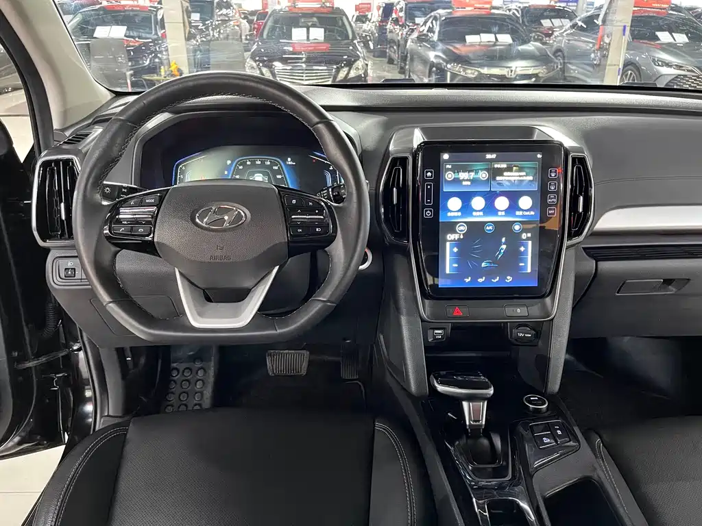 Beijing Hyundai ix35 2021 2.0L automatic two-wheel drive GL comfort version купить на сайте DeffCars