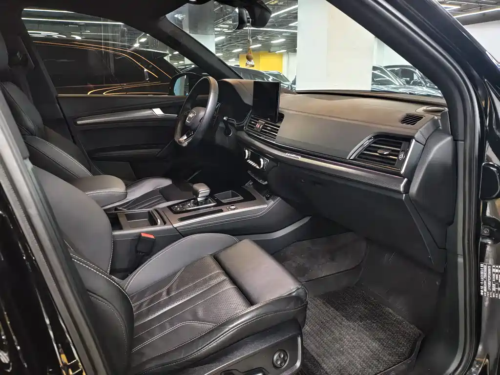 Audi Q5L 2023 40T luxury and dynamic model купить на сайте DeffCars