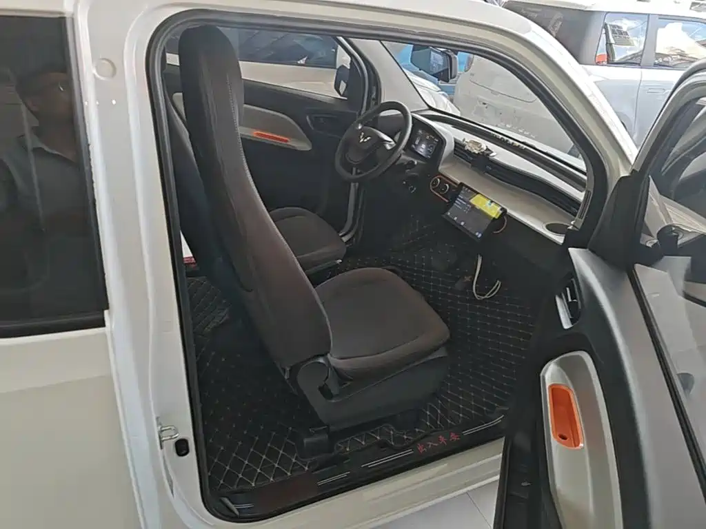 Hongguang MINIEV 2020 Yuexiang model ternary lithium купить на сайте DeffCars